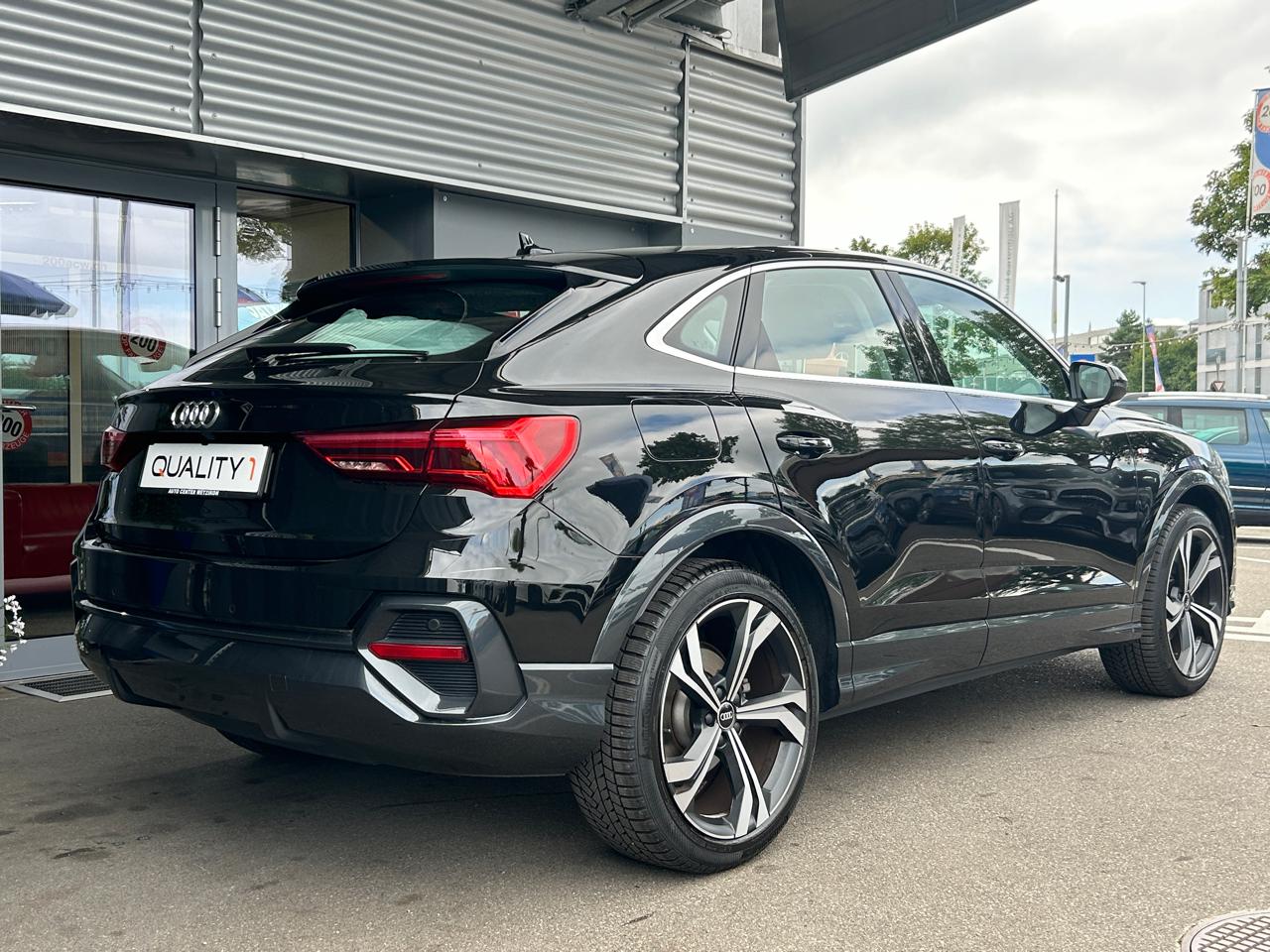 Audi Q3 35 TFSi S line